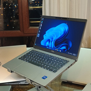 Dell latitude 5320 رم 16 گیگابایت Core i5 Graphic iris xe