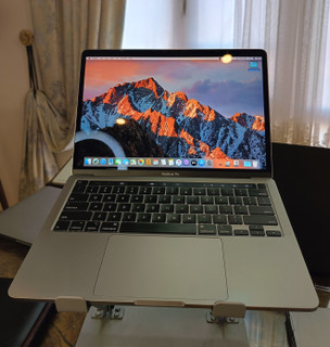 Macbook pro 2017 core i7 Touchbar مکبوک پرو 2017 تاچبار