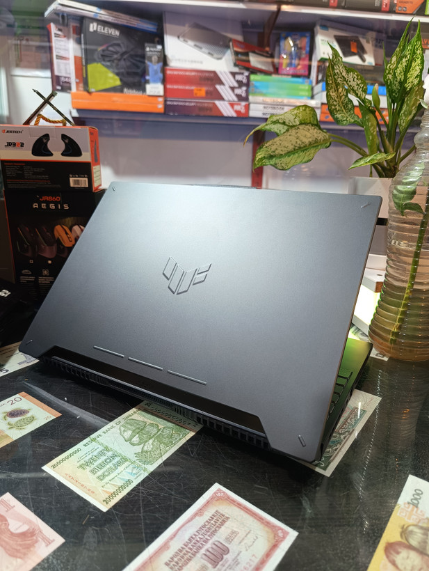 ASUS TUF GAMING 4060 i7 13th