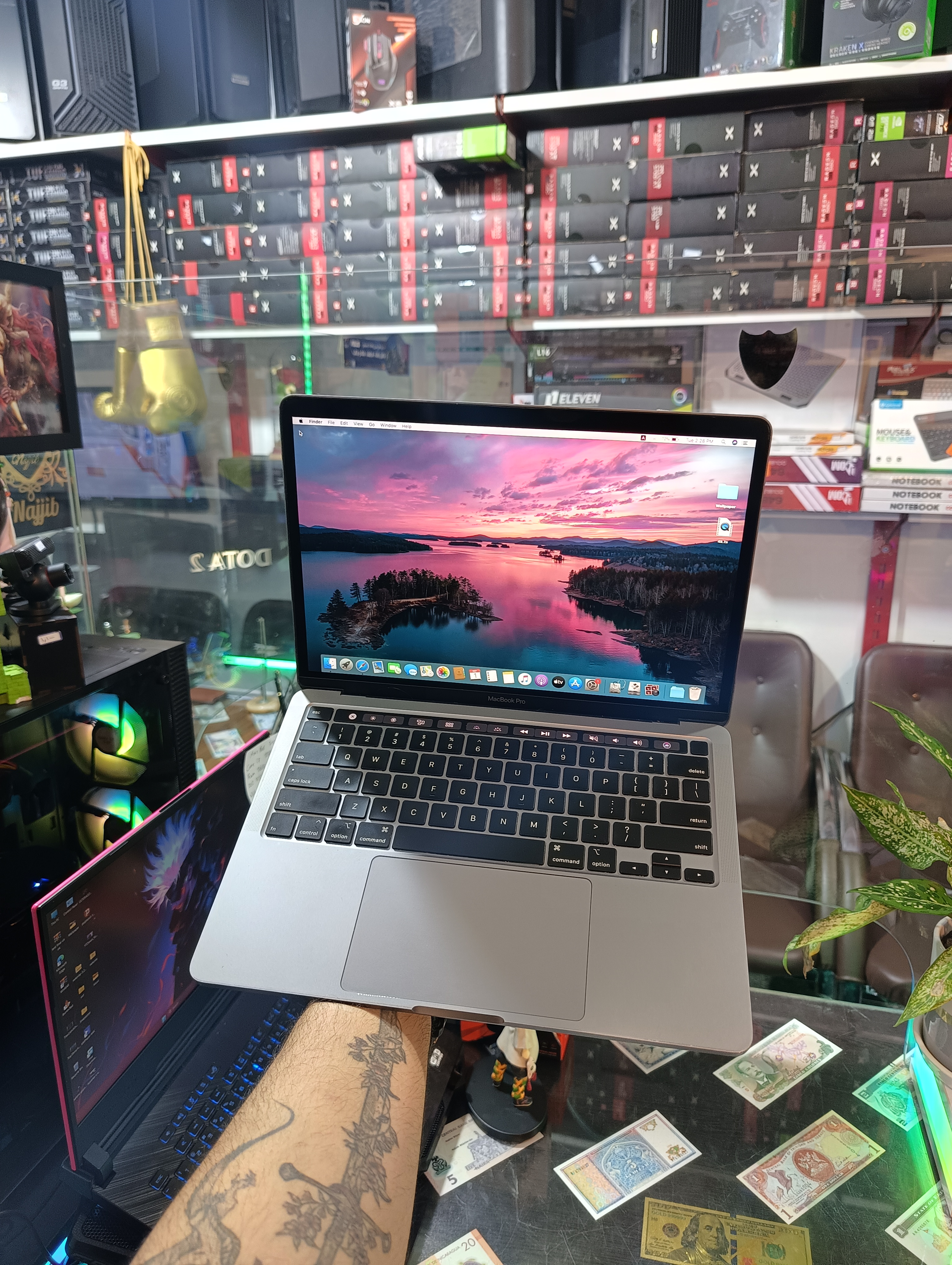 Macbook pro 2020 core i7 Touchbar مکبوک پرو 2020 تاچبار