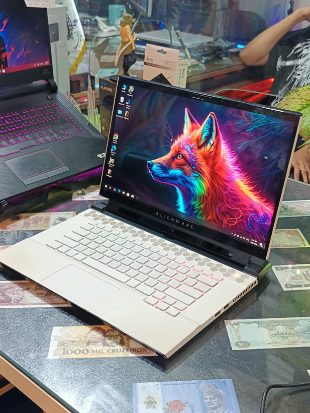 DELL ALIENWARE I9 RTX 2080 4K دل الینویر