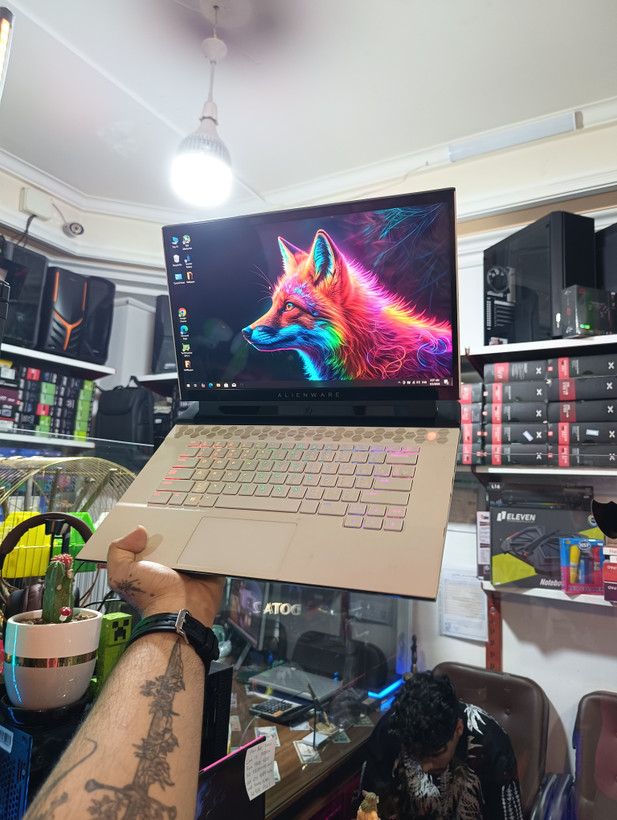 DELL ALIENWARE I9 RTX 2080 4K دل الینویر