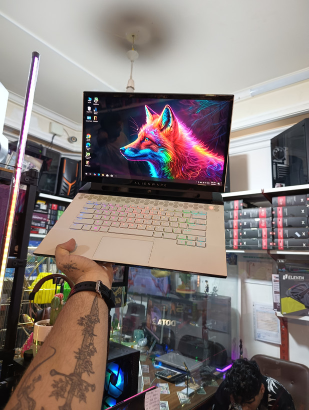 DELL ALIENWARE I9 RTX 2080 4K دل الینویر